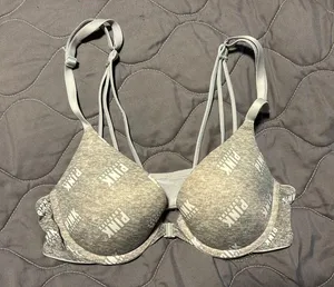 PINK Victoria’s Secret Bra  thumbnail 1