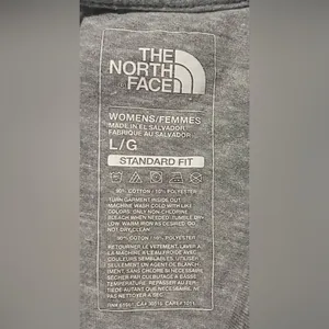 The North Face T-shirt Size M thumbnail 5