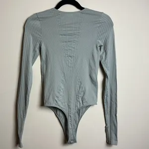 Free People High‎ Neck Textured Stretchy Active Bodysuit Size M/L thumbnail 7