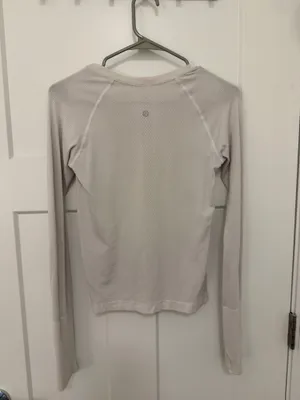 Lululemon Swiftly Tech Long Sleeve Race Length thumbnail 2