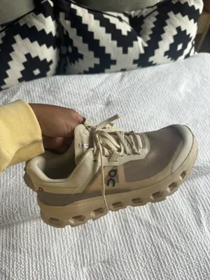 On Cloudvista 2 Shoes  thumbnail 4