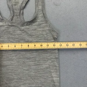 Lululemon Swiftly Tech Racerback Tank‎ Top Gray White Striped Womens Size 4 thumbnail 2