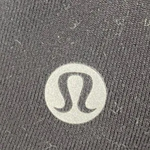 Lululemon Close To Crossing Women's Black Long Sleeve Athletic T Shirt Top Sz 6 thumbnail 3