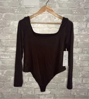Lululemon Nulu Square Neck Long Sleeve Bodysuit Thong Cut NWT Size Large (FRPR) thumbnail 1