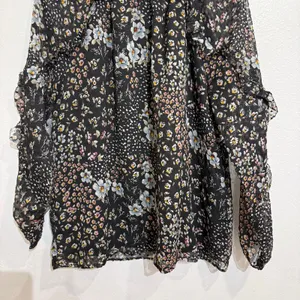 LOFT Black Floral Sheer Ruffle Sleeve Mock Neck Blouse Sz M thumbnail 4