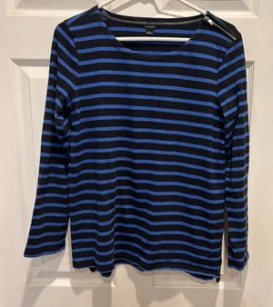 Ann‎ Taylor Woman's Navy And Blue Stripe Shoulder Zip Cotton Tee Size Large thumbnail 1