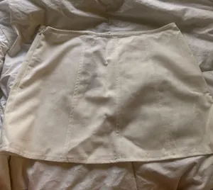 Pretty Little Thing White linen mini skirt thumbnail 2
