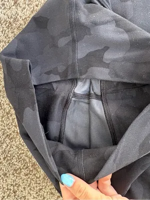 Lululemon Black Camo Align Shorts thumbnail 2