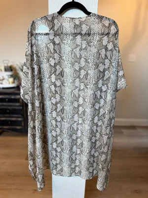 Aerie O/S Snakeskin Print Sheer Kimono Cover-Up thumbnail 2