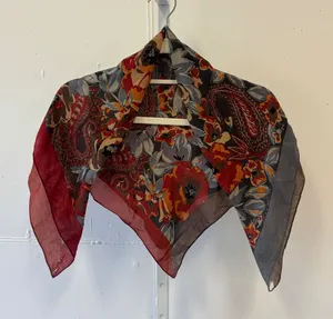 Vintage 70s Oscar de la Renta Floral Paisley Square Scarf Red Grey Silk 29x29 thumbnail 1