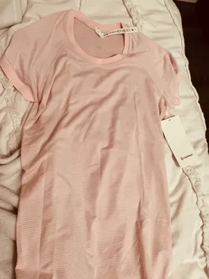 Lululemon Swiftly Tech Short Sleeve Strawberry Milkshake thumbnail 1