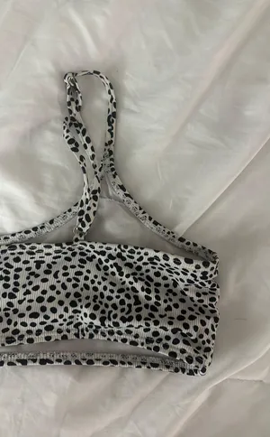 Swim Top Size M thumbnail 2