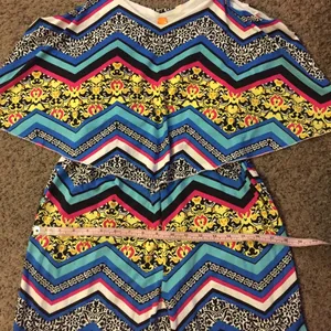 Magic Colorful Jumpsuit Sz M Gently Used thumbnail 15