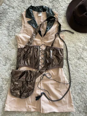 Treasure Hunter Halloween Costume thumbnail 8
