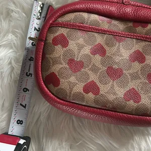 Coach Camera Bag Signature Canvas Heart Print Crossbody C8390 thumbnail 10