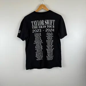 Taylor Swift Eras Tour T-Shirt Size Small 2023 - 2024 Eras Tour Merch Black thumbnail 2