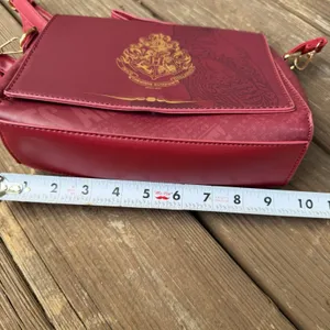 SHEIN Harry Potter Hogwarts Burgundy Crossbody Bag Faux Leather Wizard Purse thumbnail 7