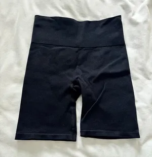 New Balance Black Biker Shorts Ribbed thumbnail 1
