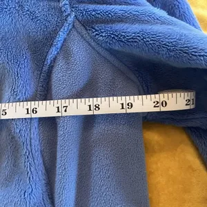 L.L Bean Womens Medium Zip Up Long Sleeve Fleece Jacket Blue Floral EUC thumbnail 2