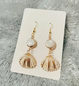 Shell Earrings thumbnail 2