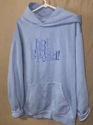 Ollie roses hot girls read sweatshirt thumbnail 1