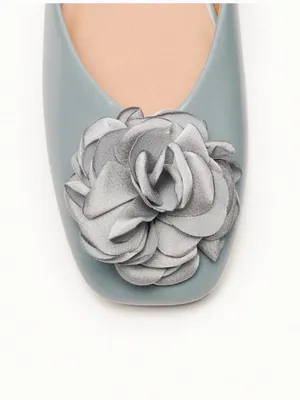 C. Paravano Flower Ballerina Flats (Eva) in size 6 thumbnail 4