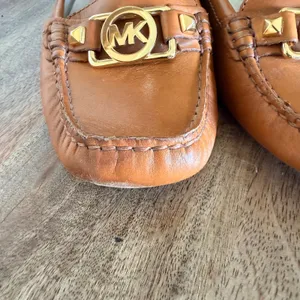 Michael Kors Fulton Loafers Womens 7.5 Tan Leather Studded Logo Preppy Moccasin thumbnail 10