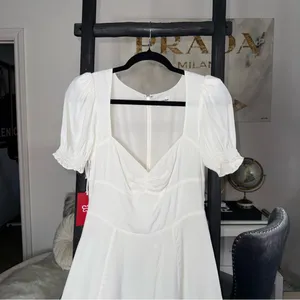 Aritzia Sunday Best 4 Tinsley Sweetheart Mini Dress White Puff Sleeve Fit Flare thumbnail 8