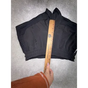 lululemon hotty-hot shorts ruched side black reflective 4 thumbnail 8