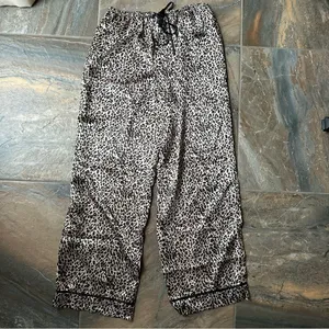 Vintage Women’s Leopard Print Pants Silky Casual Size Large thumbnail 2