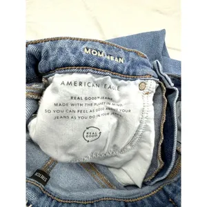 American Eagle Mom Jeans Women's 6 Long Light Wash Distressed Stretch Comfort thumbnail 2