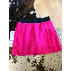 ALO NEW Aces Tennis Skirt Size Large In Neon Pink thumbnail 2