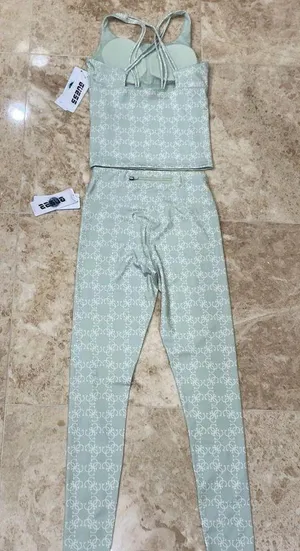 Guess 🛍️*Matching set* Caitlin Leggings & Active Top.XS.NWT thumbnail 3
