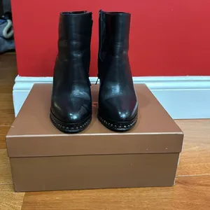 Coach Justina Black Ankle Boots‎ Women's Beaded Chain Accents size 6.5 thumbnail 2
