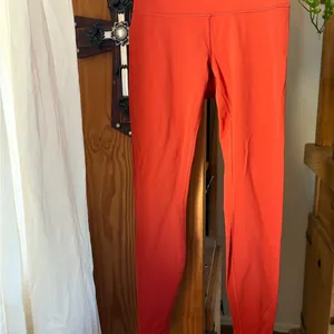 ❤️HOST PICK❤️ Lululemon Athletica high waisted Align Leggings full length size 8 thumbnail 3