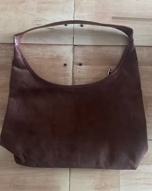 Brown Faux Suede Hobo Shoulder Bag Minimalist Slouchy Gold Zip Purse Large NWOT‎ thumbnail 1