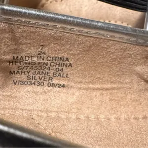 Old Navy Women's Mary Jane Low Heel Ballet Silver Loafers with Black Strap Sz 7 thumbnail 10