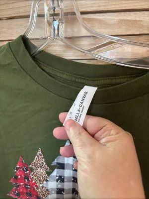 FINAL MARKDOWN Green Holiday Graphic Long Sleeve Tee Medium thumbnail 3