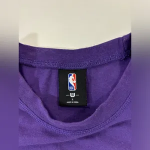 NBA Lakers Cropped Tshirt Size Large thumbnail 5