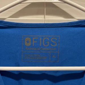 Lot of 2 FIGS Technical Collection Royal Blue V Neck Catarina Scrub Top size‎ XL thumbnail 7