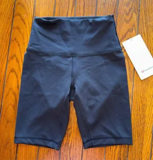 Lululemon Wunder Train Short High Rise 8” Black Size 4 NWT thumbnail 1
