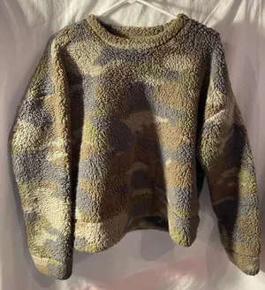 Camp Crew Neck Multiple Size M thumbnail 1