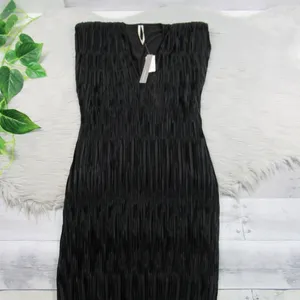 By ANTHROPOLOGIE Black Ruched V-Neck Side Slits Midi Dress Plissé Finish Size XS thumbnail 6