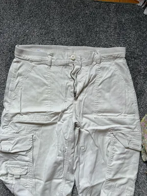 American Eagle Cargo Pants thumbnail 2