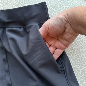 NWOT Old Navy Active Powersoft Women's Black athletic gym workout Shorts S thumbnail 4