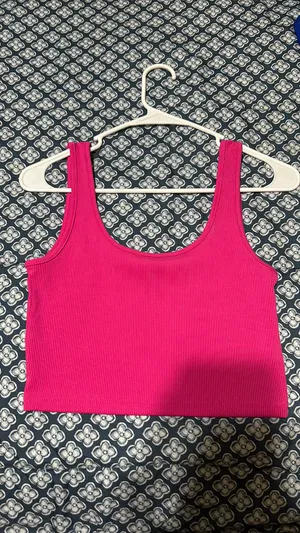 Pink cropped shirt thumbnail 1