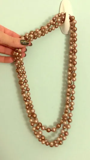 Long strand pearl necklace Pink thumbnail 1