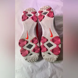 Nike Bright Red Sneakers with Pink Swoosh and White Laces thumbnail 8