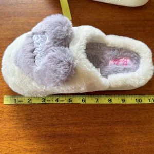 NWOT Barbie White and Purple Plush Faux Fur Heart Slip On Slippers Large 8-9 thumbnail 8