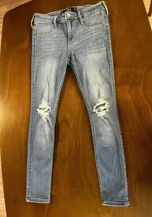 HOLLISTER ― 5 SHORT ― MID-RISE JEAN LEGGING Distressed Light Wash Jeans thumbnail 3